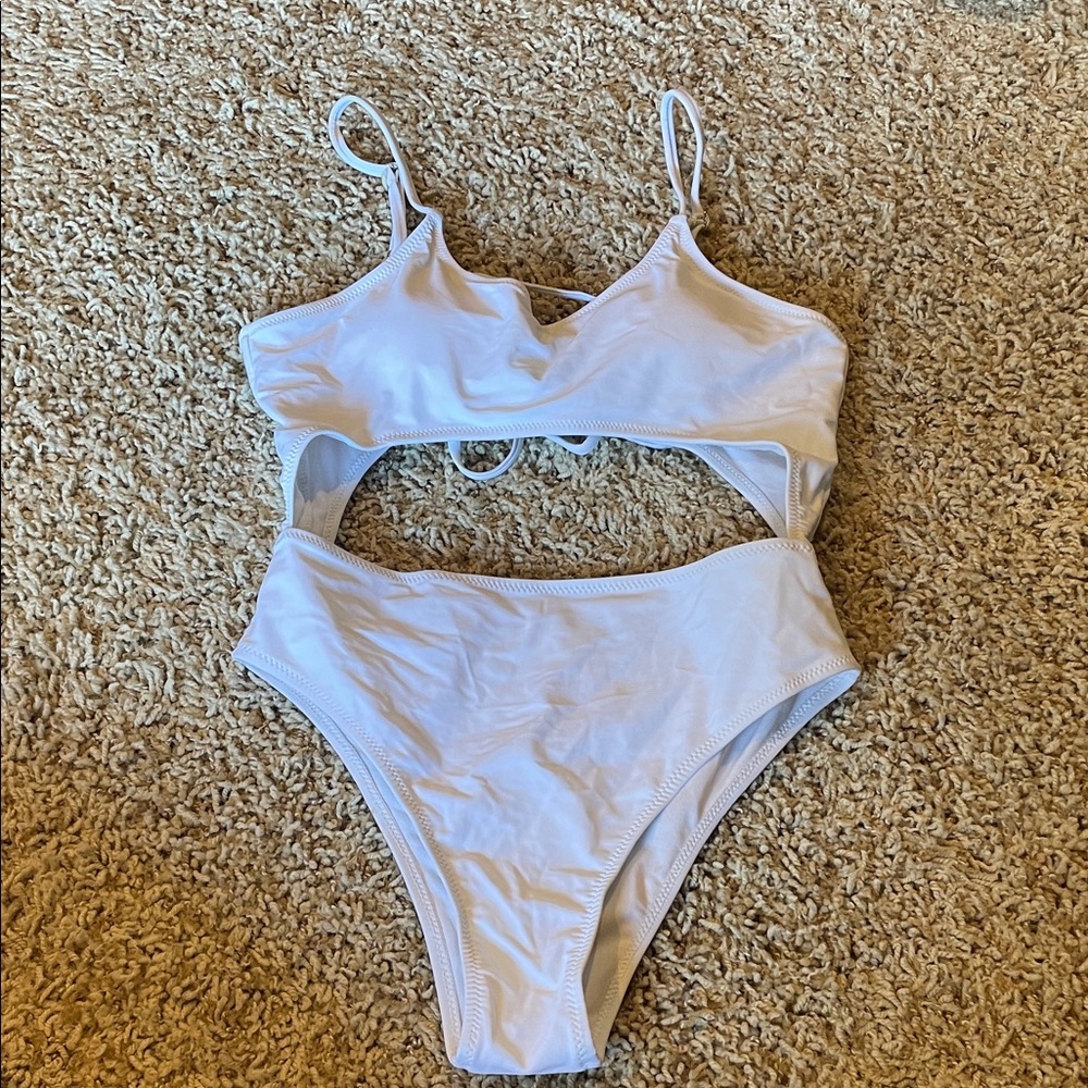 Kids Cream Cutout One-Piece Swimsuit